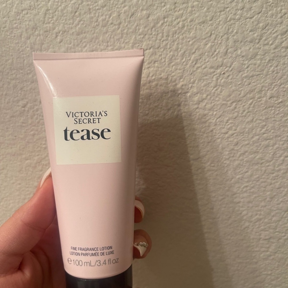 Tease victoria secret lotion